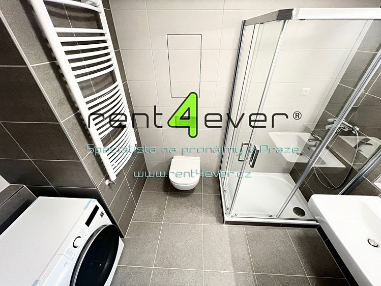 Pronájem bytu 1+kk 27 m² - foto 2