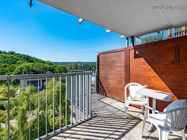 Pronájem bytu 2+kk 81 m² - foto 6