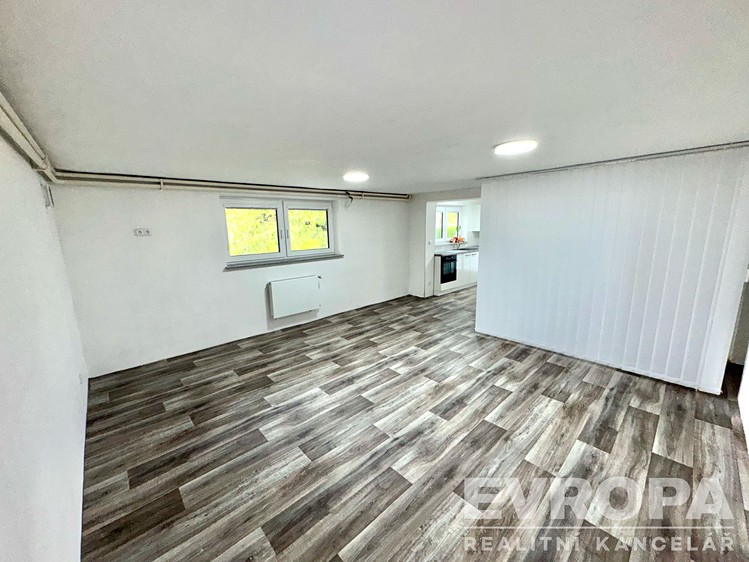 Pronájem bytu 1+kk 54 m² - foto 2