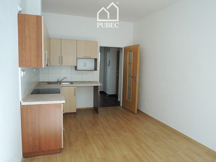 Pronájem bytu 2+kk 33 m² - foto 3