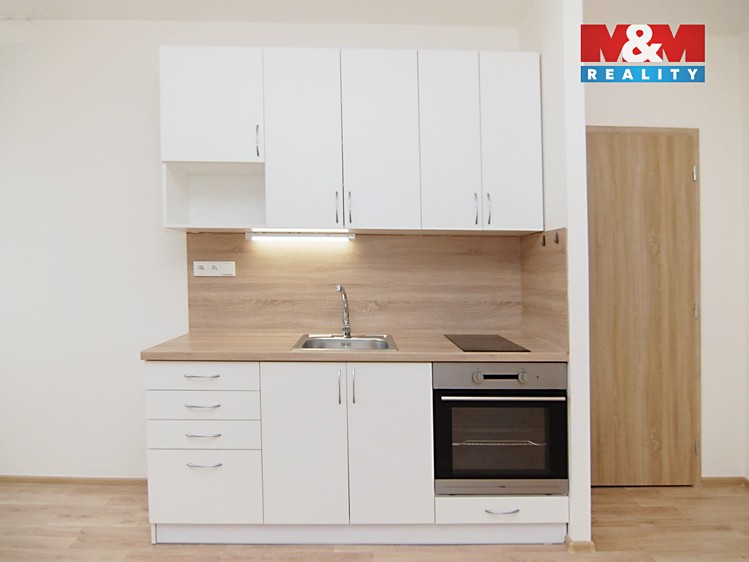 Pronájem bytu 1+kk 27 m² - foto 3