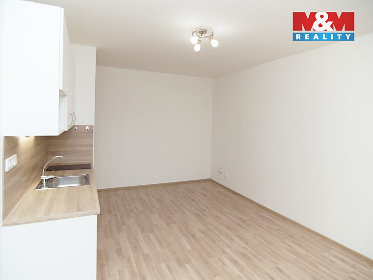 Pronájem bytu 1+kk 27 m² - foto 2