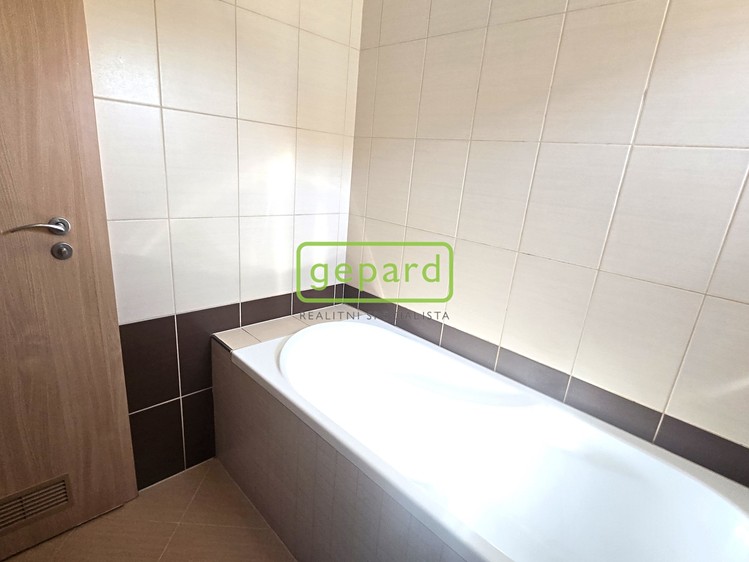 Pronájem bytu 3+kk 55 m² - foto 8