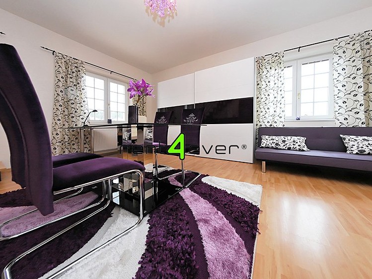 Pronájem bytu 2+1 114 m² - foto 3