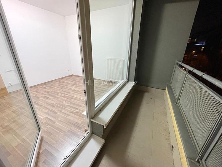 Pronájem bytu 2+kk 58 m² - foto 6