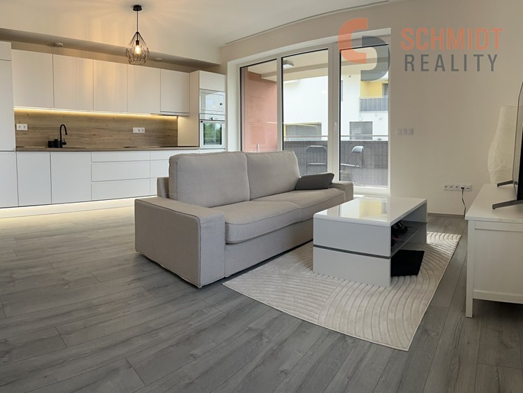 Pronájem bytu 2+kk 67 m² - foto 1