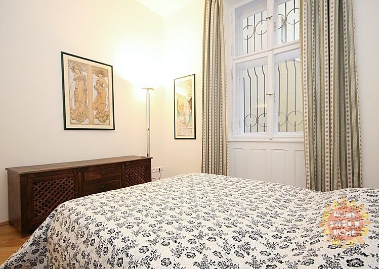 Pronájem bytu 3+1 81 m² - foto 3
