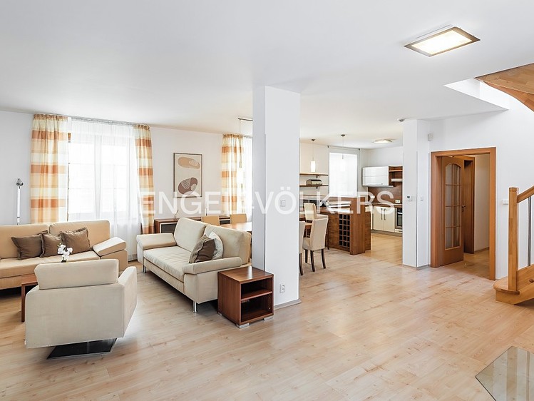 Pronájem bytu 3+kk 110 m² - foto 2