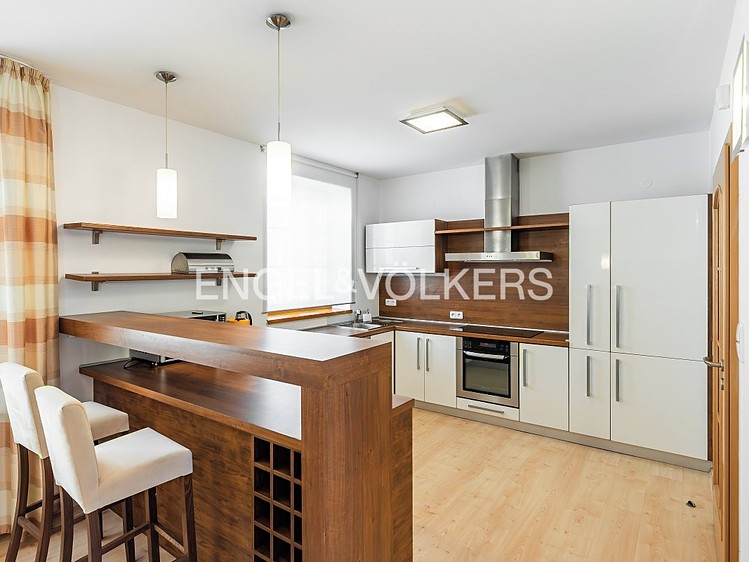 Pronájem bytu 3+kk 110 m² - foto 4