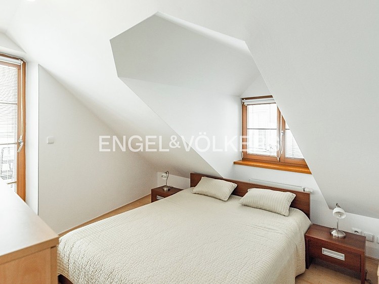 Pronájem bytu 3+kk 110 m² - foto 5