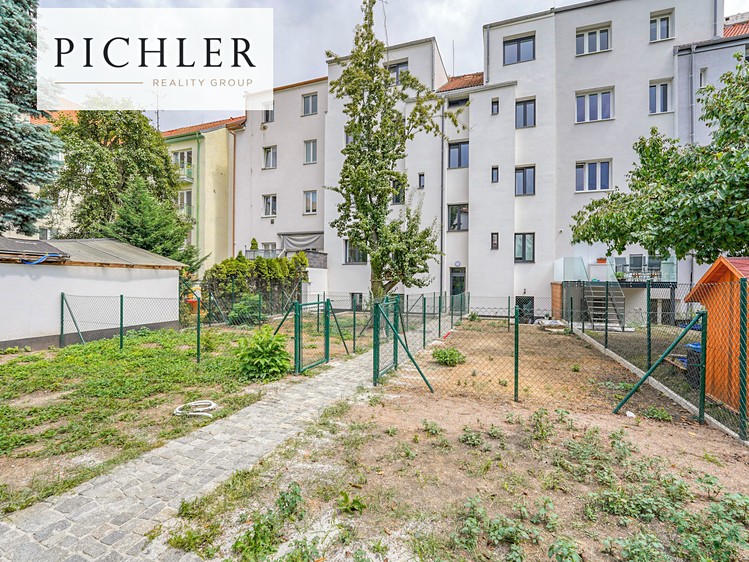 Pronájem bytu 3+kk 77 m² - foto 4