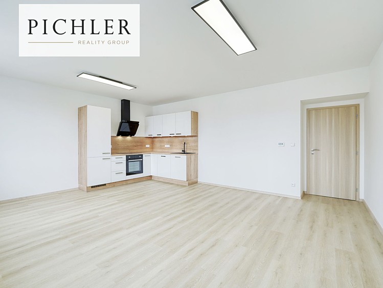 Pronájem bytu 3+kk 77 m² - foto 5