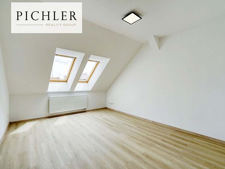 Pronájem bytu 3+kk 77 m² - foto 8