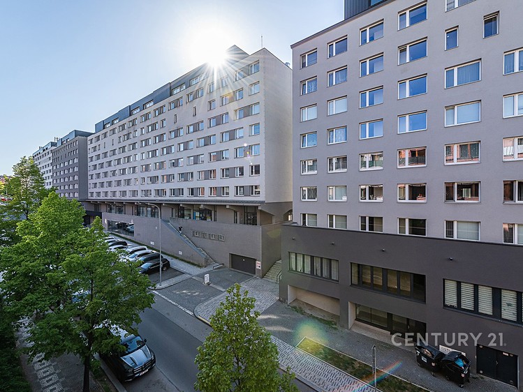 Pronájem bytu 2+kk 51 m² - foto 4
