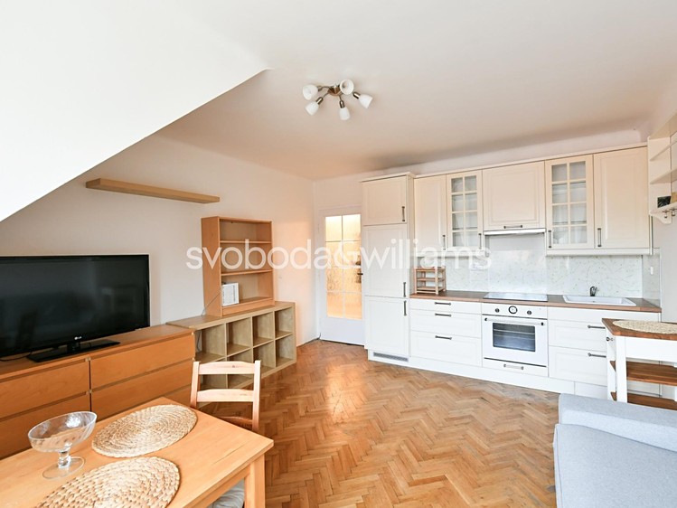 Pronájem bytu 2+kk 48 m² - foto 3