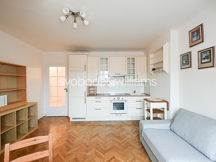 Pronájem bytu 2+kk 48 m² - foto 4