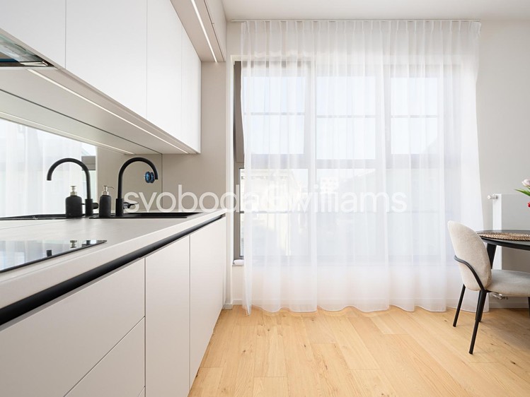 Pronájem bytu 1+kk 24 m² - foto 1