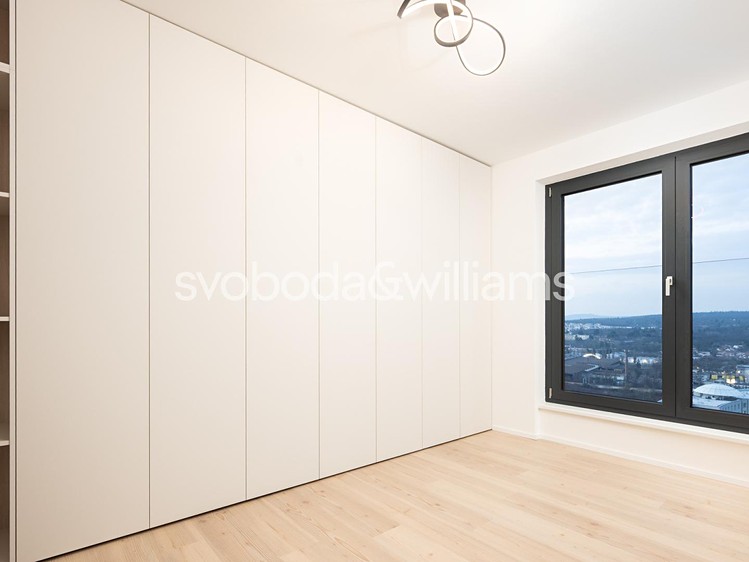 Pronájem bytu 2+kk 69 m² - foto 3