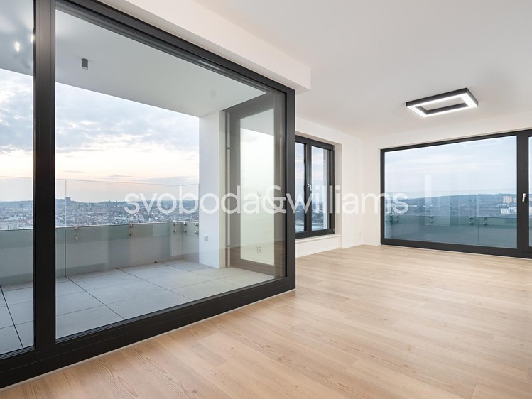 Pronájem bytu 2+kk 69 m² - foto 2