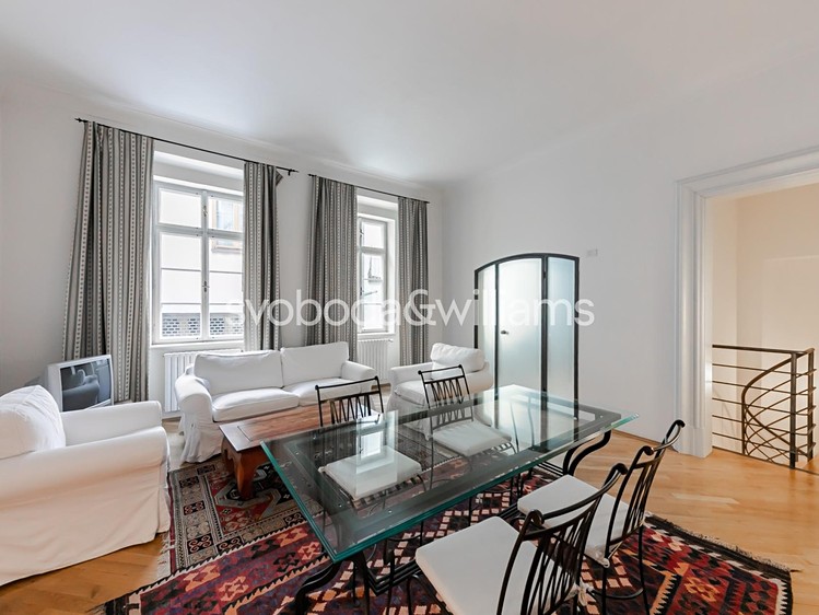 Pronájem bytu 2+1 73 m² - foto 2