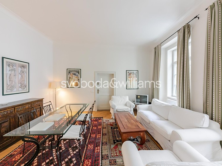 Pronájem bytu 2+1 73 m² - foto 1