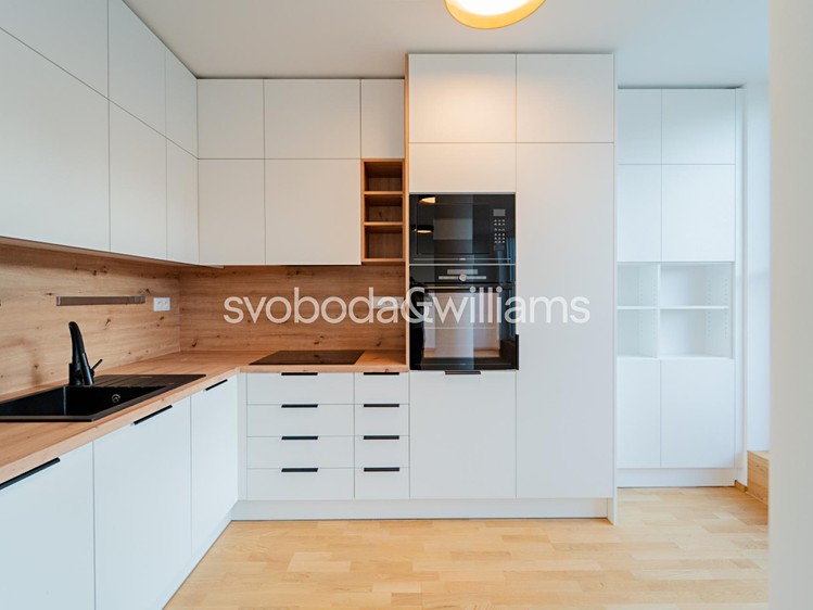 Pronájem bytu 3+kk 90 m² - foto 3