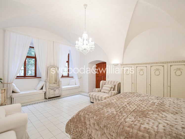 Pronájem bytu 1+1 60 m² - foto 6
