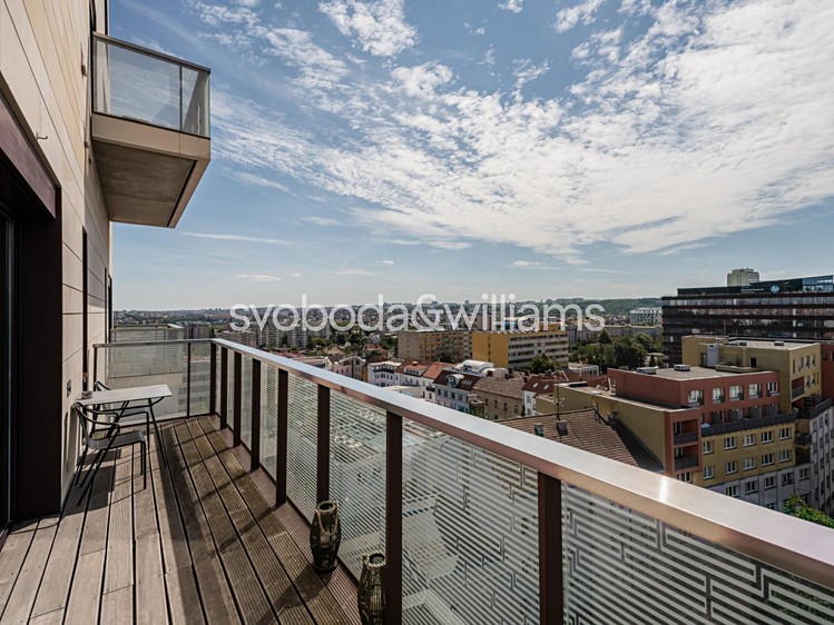 Pronájem bytu 4+kk 114 m² - foto 2