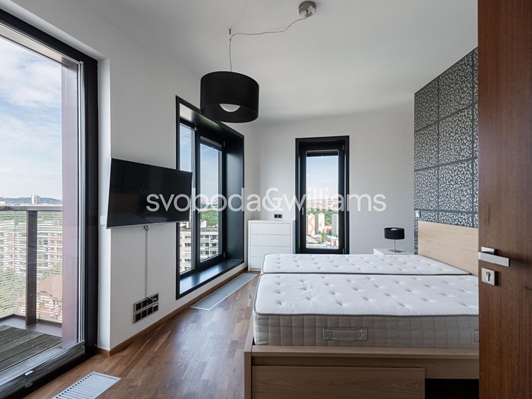 Pronájem bytu 4+kk 114 m² - foto 5