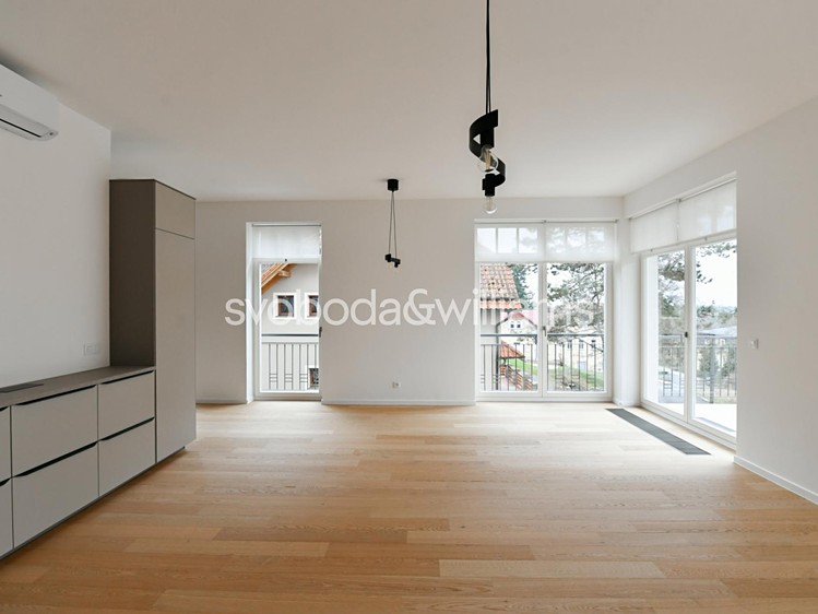 Pronájem bytu 2+kk 79 m² - foto 3