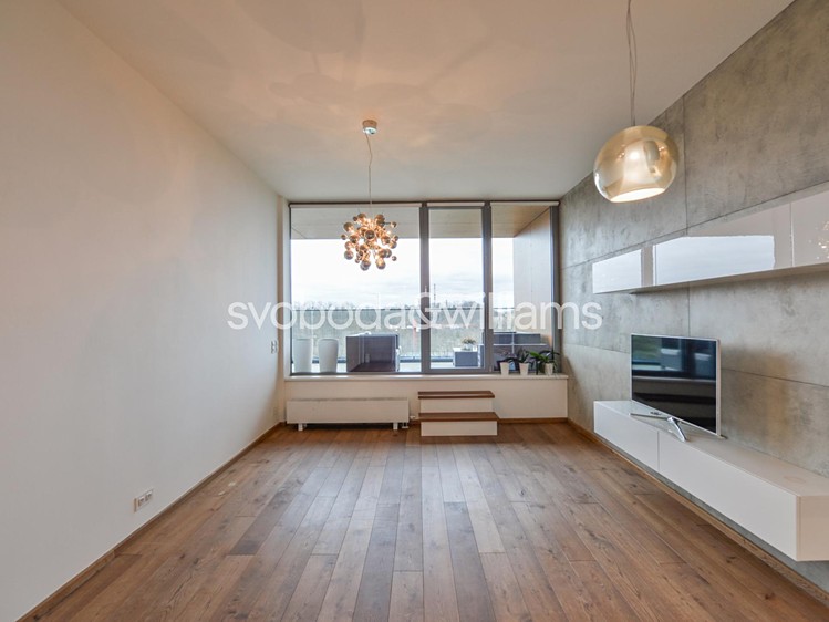 Pronájem bytu 3+kk 66 m² - foto 3
