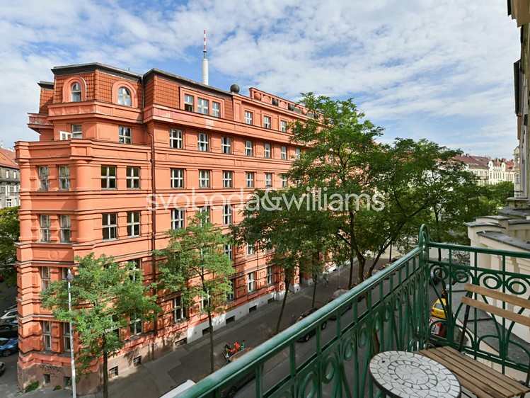 Pronájem bytu 3+kk 103 m² - foto 3