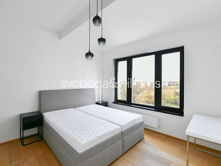 Pronájem bytu 3+kk 78 m² - foto 5
