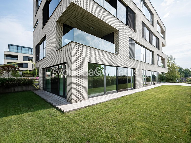 Pronájem bytu 5+kk 166 m² - foto 4