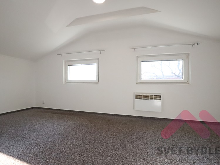 Pronájem bytu 2+1 48 m² - foto 8