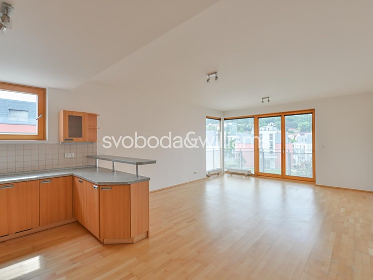 Pronájem bytu 3+kk 96 m² - foto 1