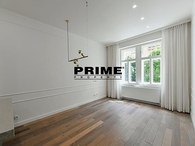 Pronájem bytu 3+kk 92 m² - foto 1