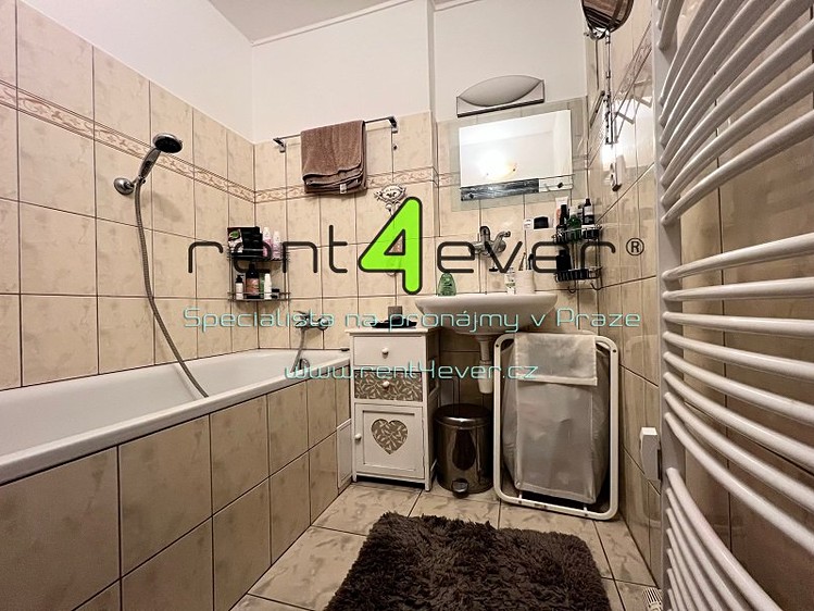 Pronájem bytu 2+kk 48 m² - foto 8