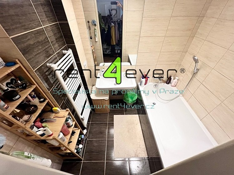Pronájem bytu 2+kk 60 m² - foto 2