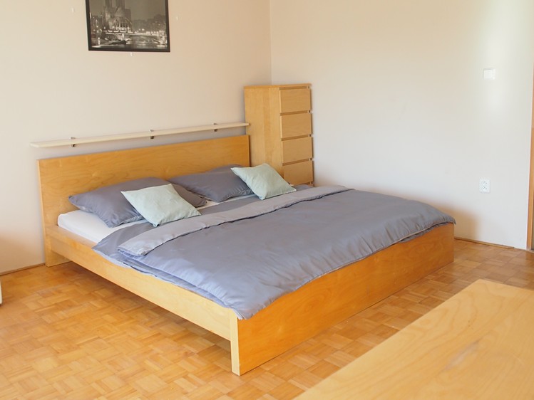 Pronájem bytu 2+kk 54 m² (Jednopodlažní) - foto 1