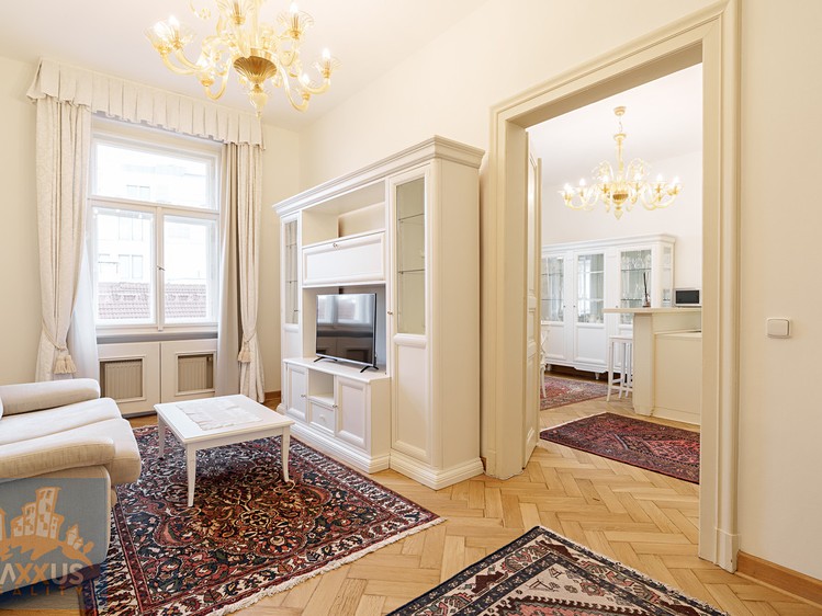 Pronájem bytu 4+kk 121 m² - foto 6