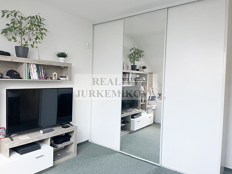 Pronájem bytu 2+1 62 m² - foto 4