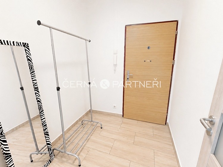 Pronájem bytu 3+1 75 m² - foto 5