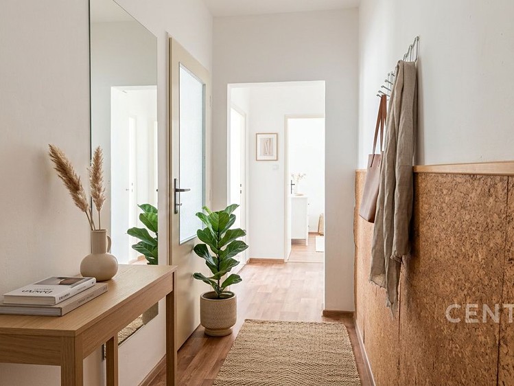 Pronájem bytu 2+1 58 m² - foto 4