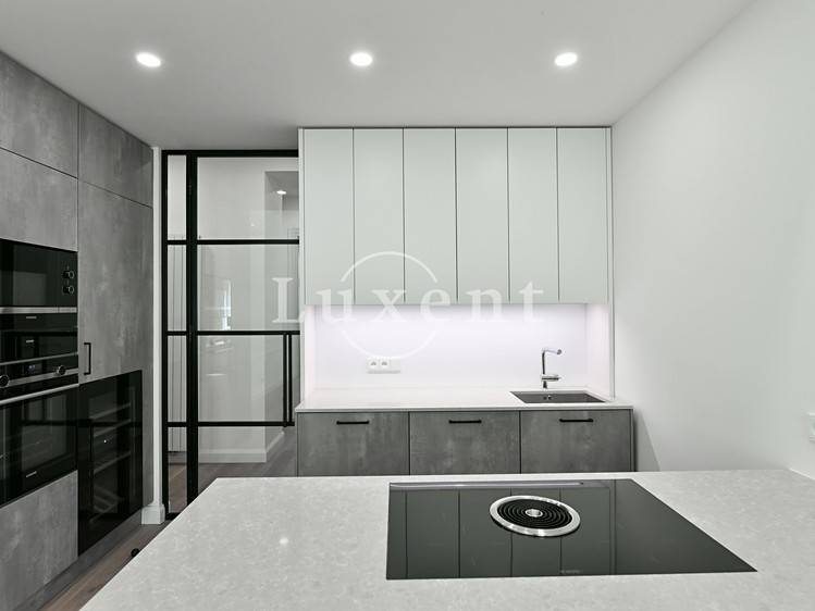 Pronájem bytu 3+kk 92 m² - foto 4