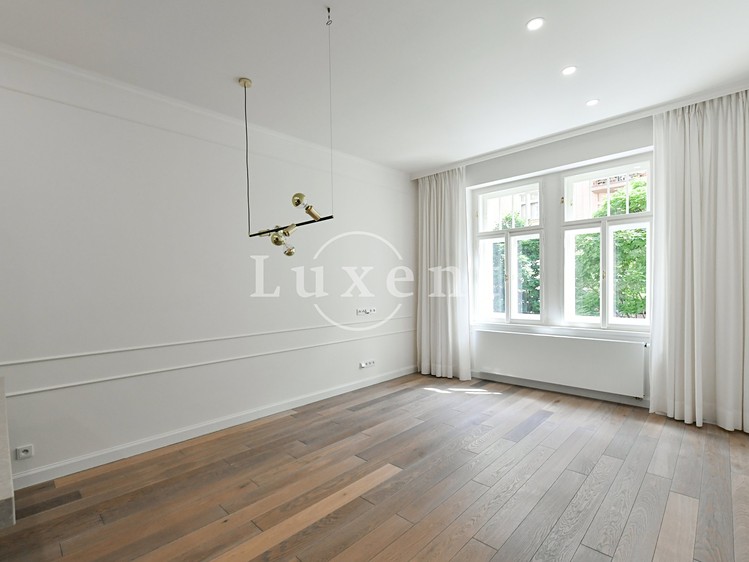 Pronájem bytu 3+kk 92 m² - foto 2