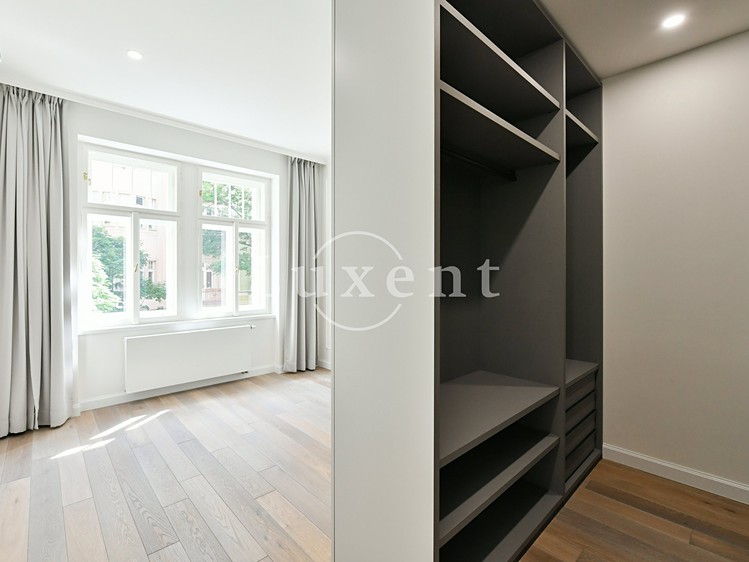 Pronájem bytu 3+kk 92 m² - foto 8