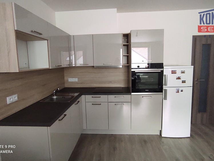 Pronájem bytu 2+kk 57 m² - foto 2