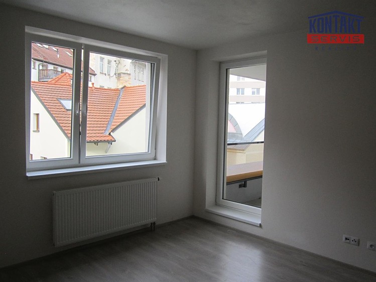 Pronájem bytu 2+kk 57 m² - foto 3