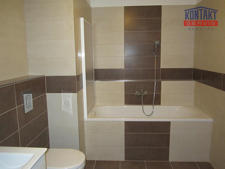 Pronájem bytu 2+kk 57 m² - foto 8